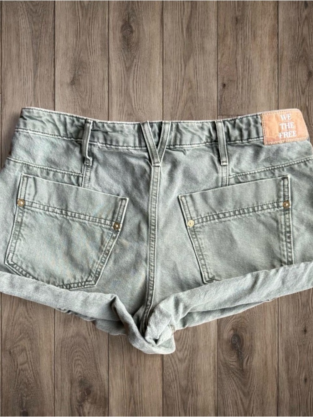 Free People We The Free Green Denim Shorts Button Fly Size‎ 30